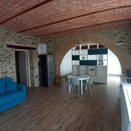Podere Feltrino 公寓