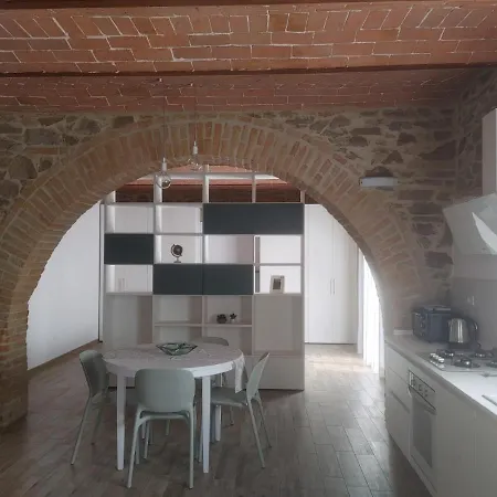 Podere Feltrino 公寓